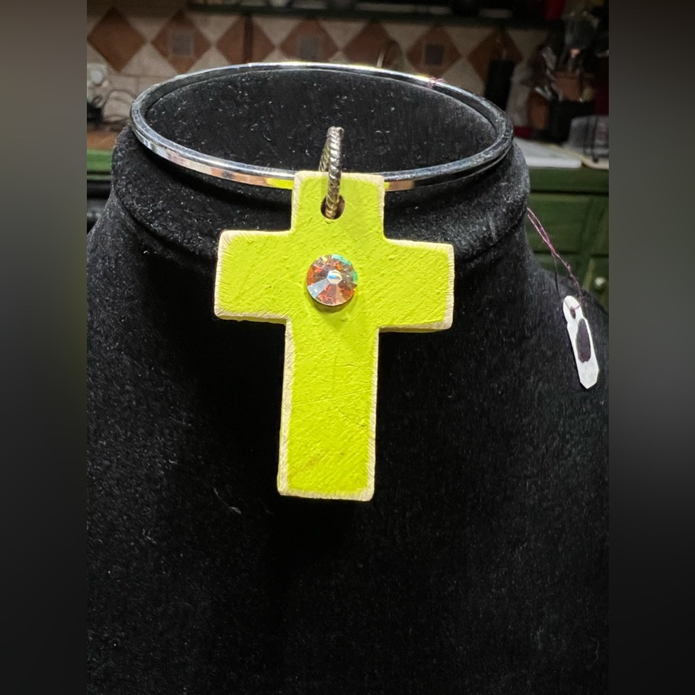 Sookie Sookie Bangle Charm Cross Bracelet